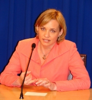 Lucia  Estokova